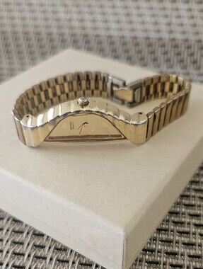 VINTAGE SEIKO Half Moon Ladies Watch, Read Description